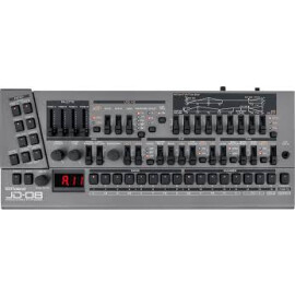Синтезатор Roland JD-08