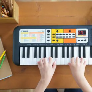 Yamaha PSS-F30 - JAM.UA